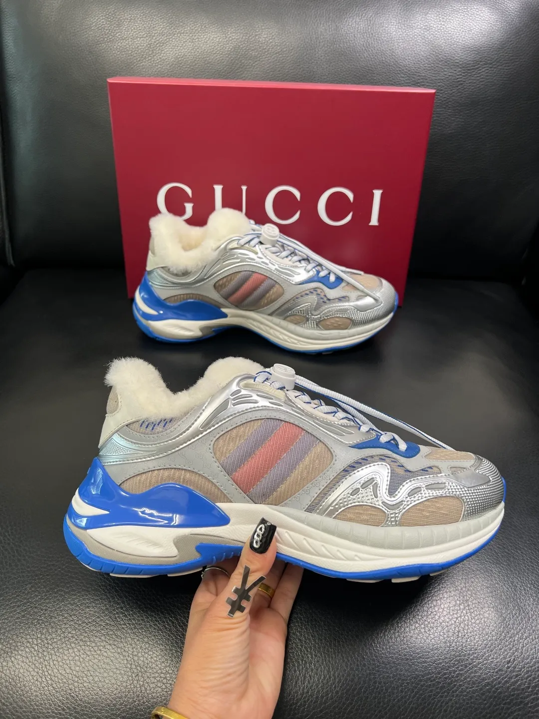 Men's shoes 💰980 Gucci high quality top crafts Gucci counter new original configuration, imported Italian cowhide fabric, imported wool lining cowhide pad, breathable and comfortable, sole: original factory special supply original sole super comfortable, original factory and single goods, welcome to compare, code number 39-44 (customized 38 45)